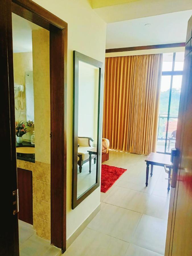 Hotel Crystal Rose - シレット エクステリア 写真